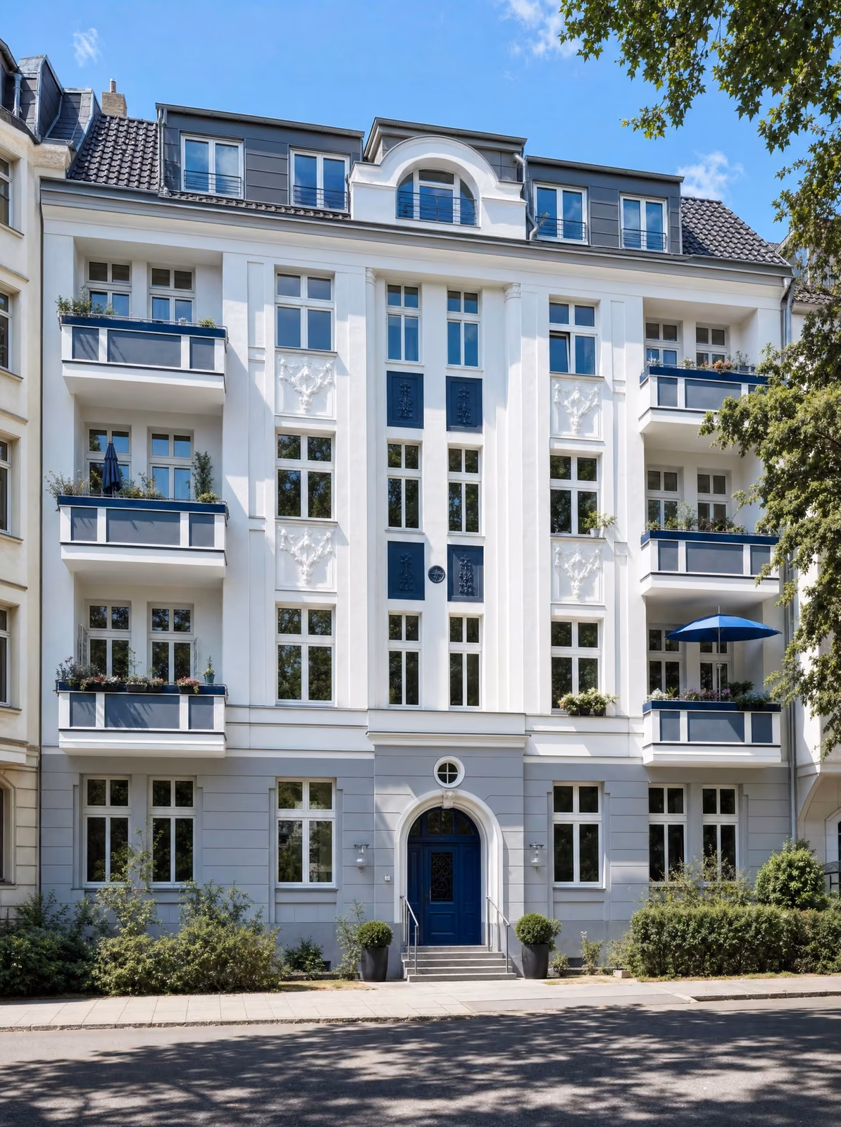 Mehrfamilienhaus