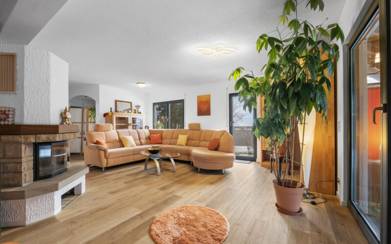 d9e42ebb-bbbf-42b1-a3a4-1a13196dfe61