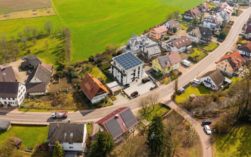 FACADE C7 R4 4K_8K (1) (2)