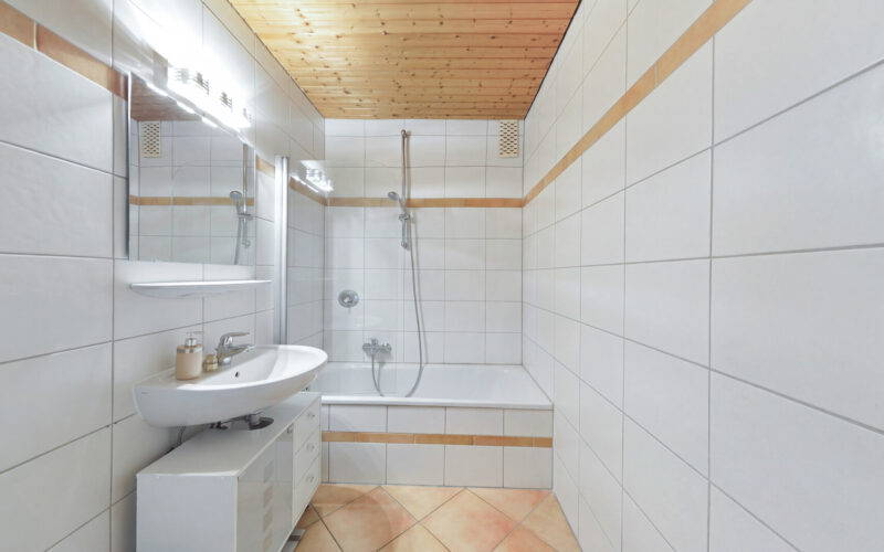 Badezimmer_1b