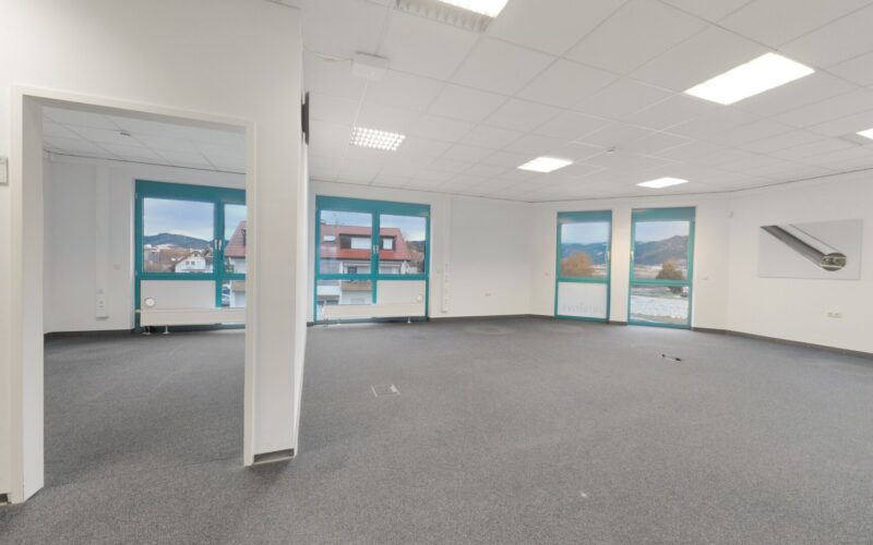 Büro 1